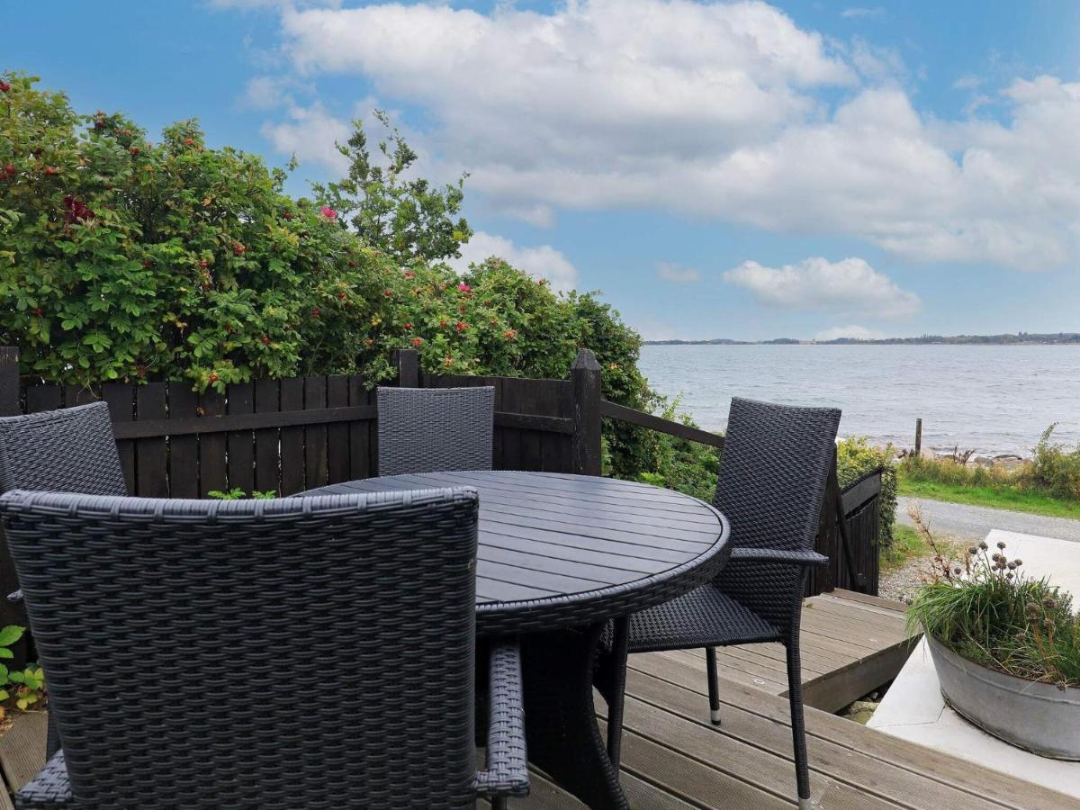 4 Person Holiday Home In Mesinge Exteriér fotografie