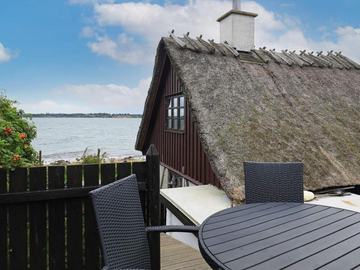 4 Person Holiday Home In Mesinge Exteriér fotografie
